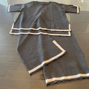 Women's Size Small Olive Green/Cream Set